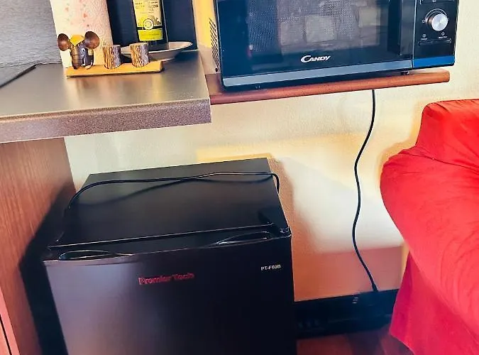 Alex *